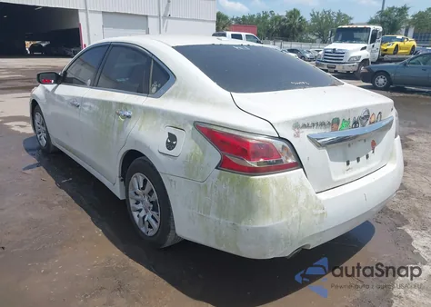 2015 Nissan Altima 2.5/2.5 S/2.5 Sl/2.5 Sv from USA, damaged, VIN 1N4AL3AP5FC459711